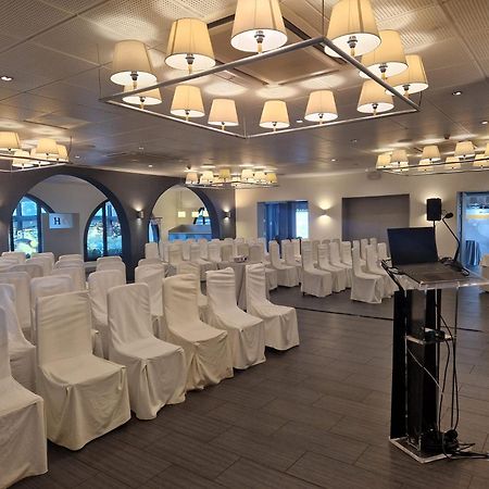 Hotel El Castell Sant Boi de Llobregat Zewnętrze zdjęcie
