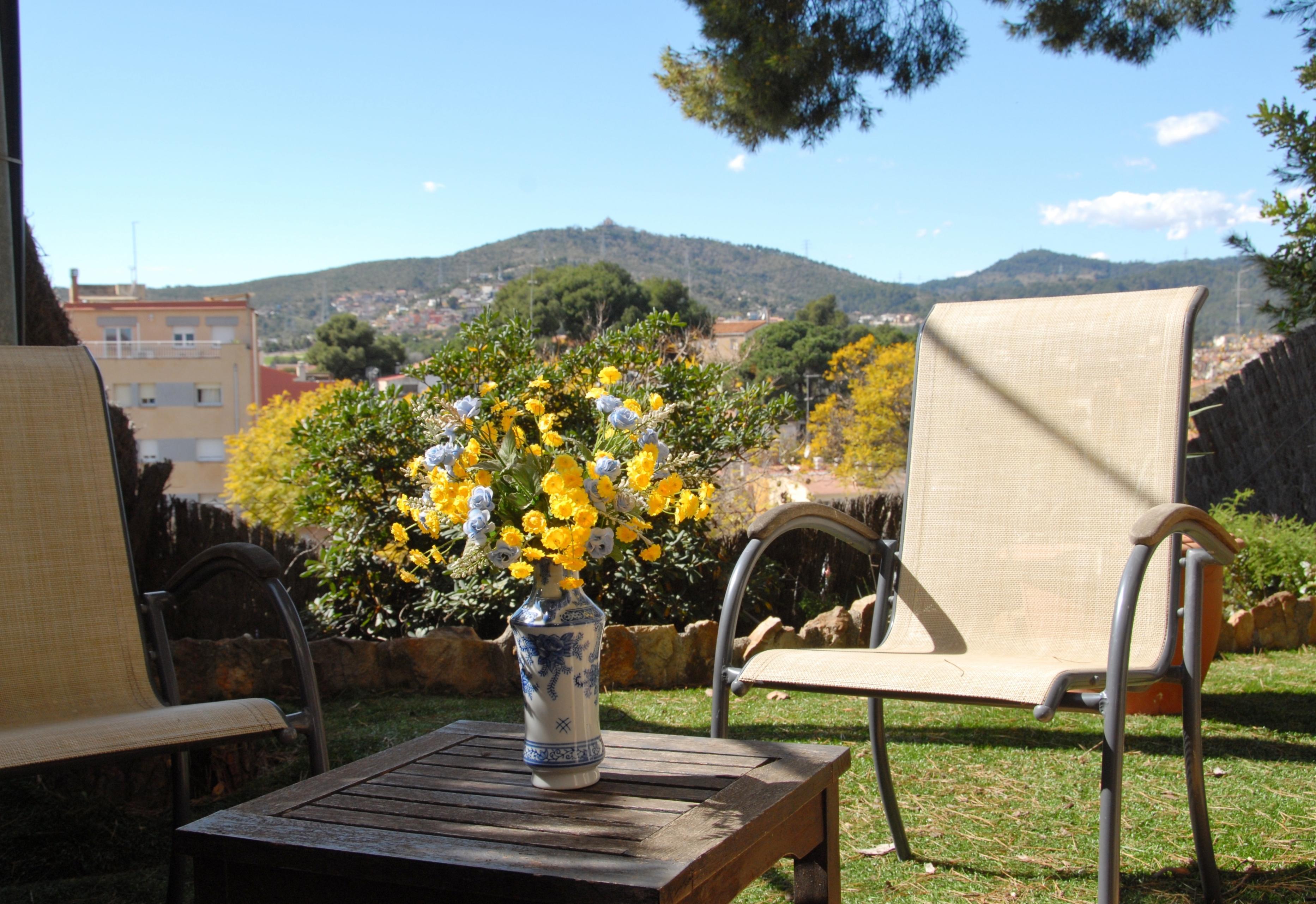 Hotel El Castell Sant Boi de Llobregat Zewnętrze zdjęcie