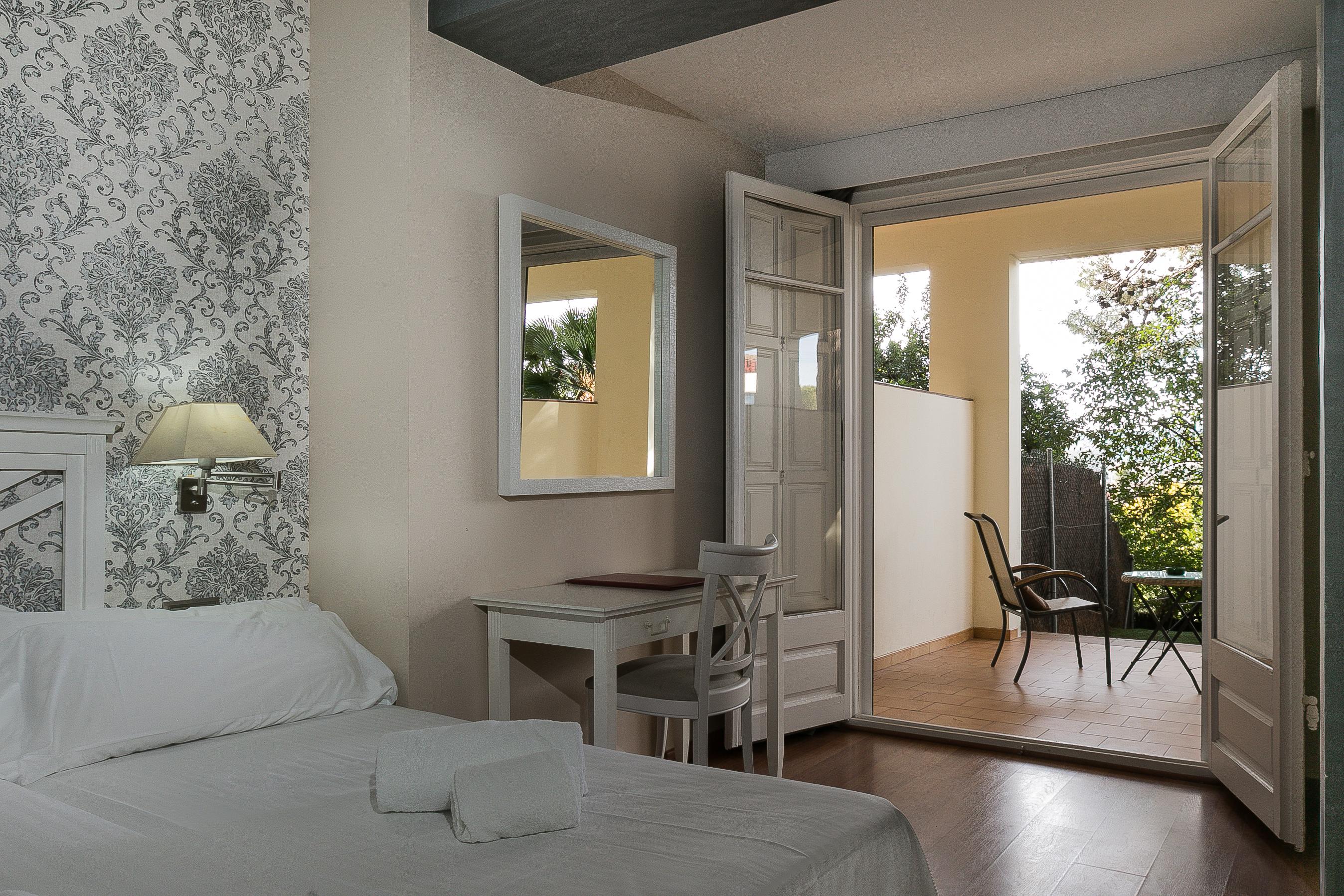 Hotel El Castell Sant Boi de Llobregat Zewnętrze zdjęcie